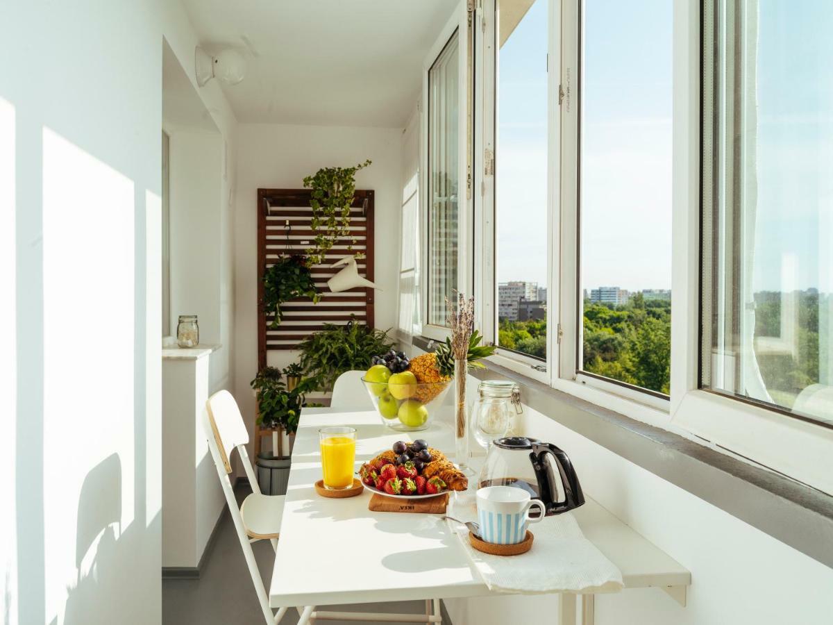 ParkLake Design Apartment - Fabulous View - Netflix Boekarest Buitenkant foto