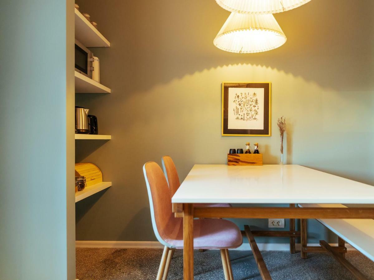 ParkLake Design Apartment - Fabulous View - Netflix Boekarest Buitenkant foto