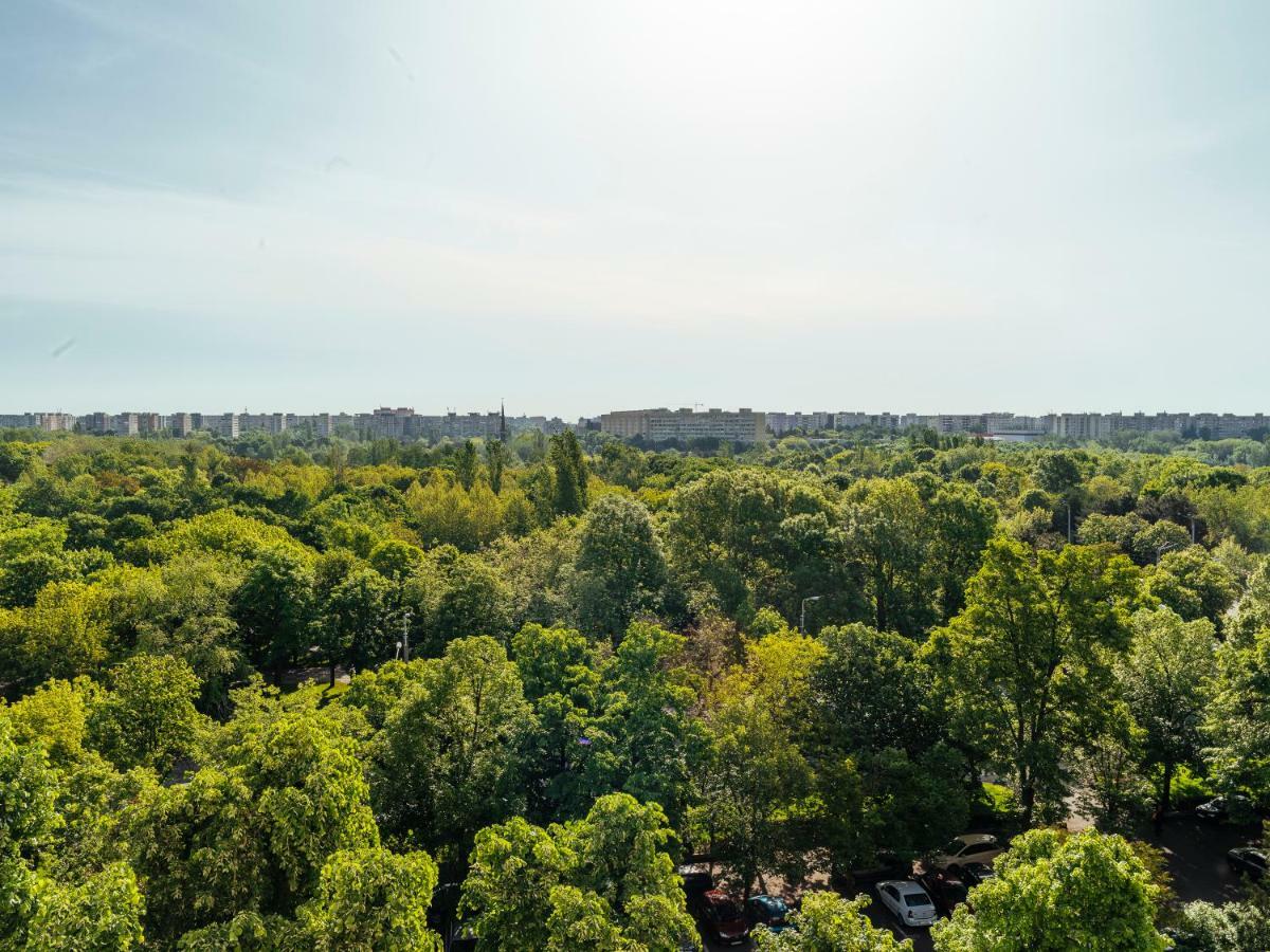 ParkLake Design Apartment - Fabulous View - Netflix Boekarest Buitenkant foto